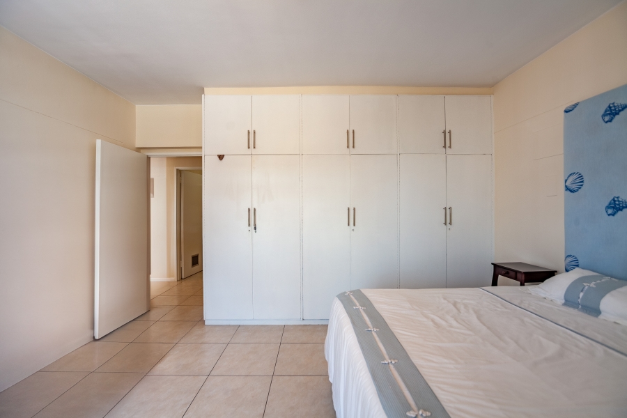 To Let 1 Bedroom Property for Rent in Sea Point Western Cape